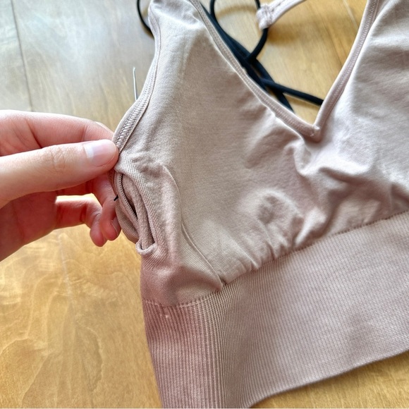 Puma Low Support Ribbed Seamless Bra, Bark/Blush Pink, Size Medium - Picture 13 of 14